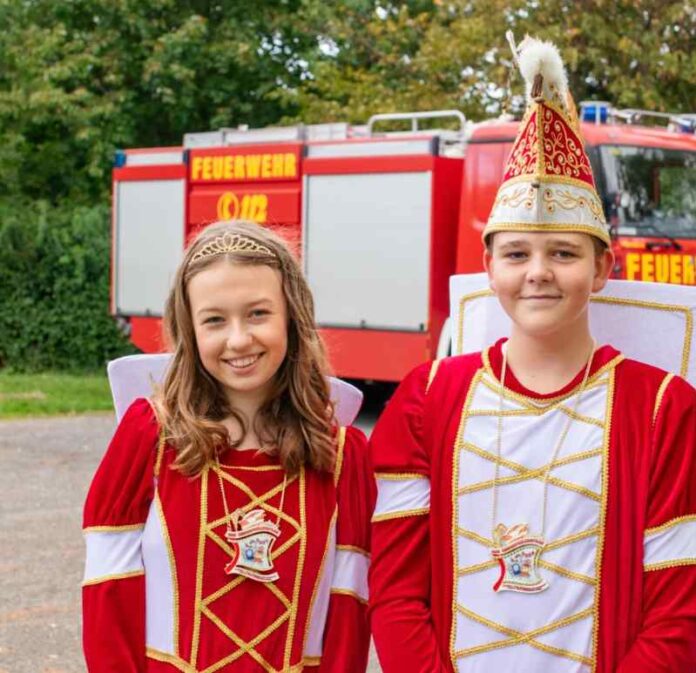 Prinzessin Lara II. vom tanzenden Stern und Prinz Samuel I. vom trommelnden Blaulicht